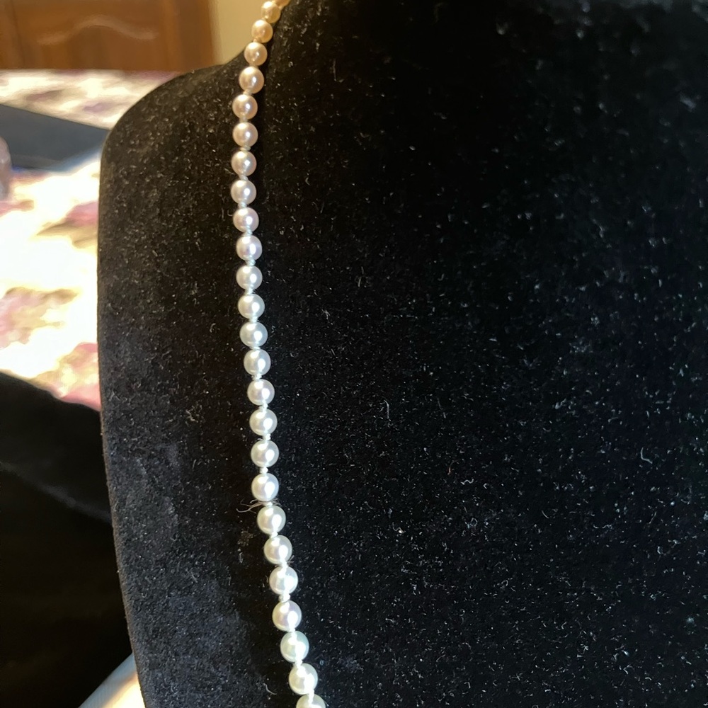 14 K CLASP AUTHENTIC CULTURED PEARL NECKLACE 18” long. - Picture 13 of 17